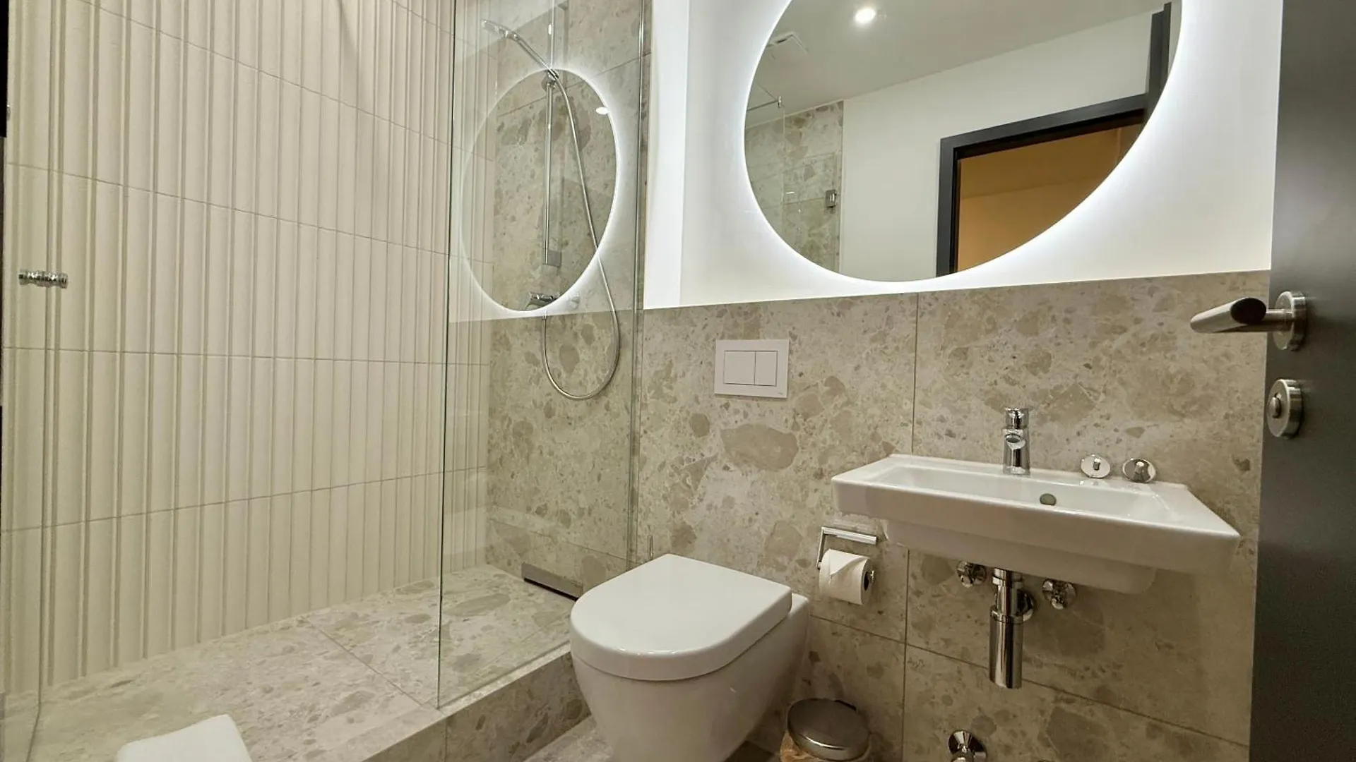 Stayzz By Homyzz - Modern Studios Alsterdorf -Winterhude- Stadtpark Hamburg 0*,  Deutschland